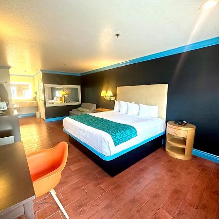 Casa Blanca Hotel & Suites Orange Sr-55 Freeway, Near Honda Center, Chapman University, Disneyland 외부 사진