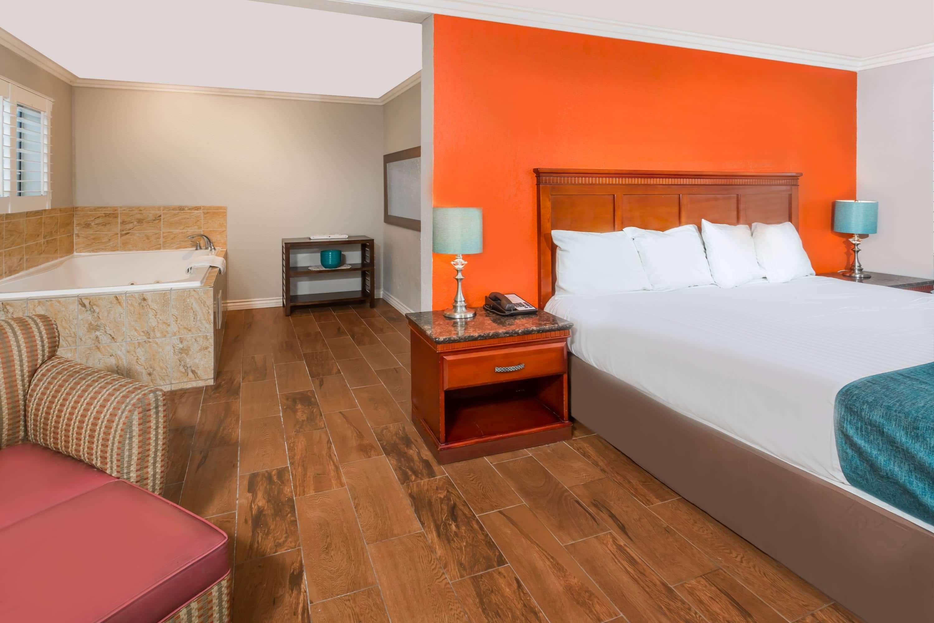 Casa Blanca Hotel & Suites Orange Sr-55 Freeway, Near Honda Center, Chapman University, Disneyland 외부 사진