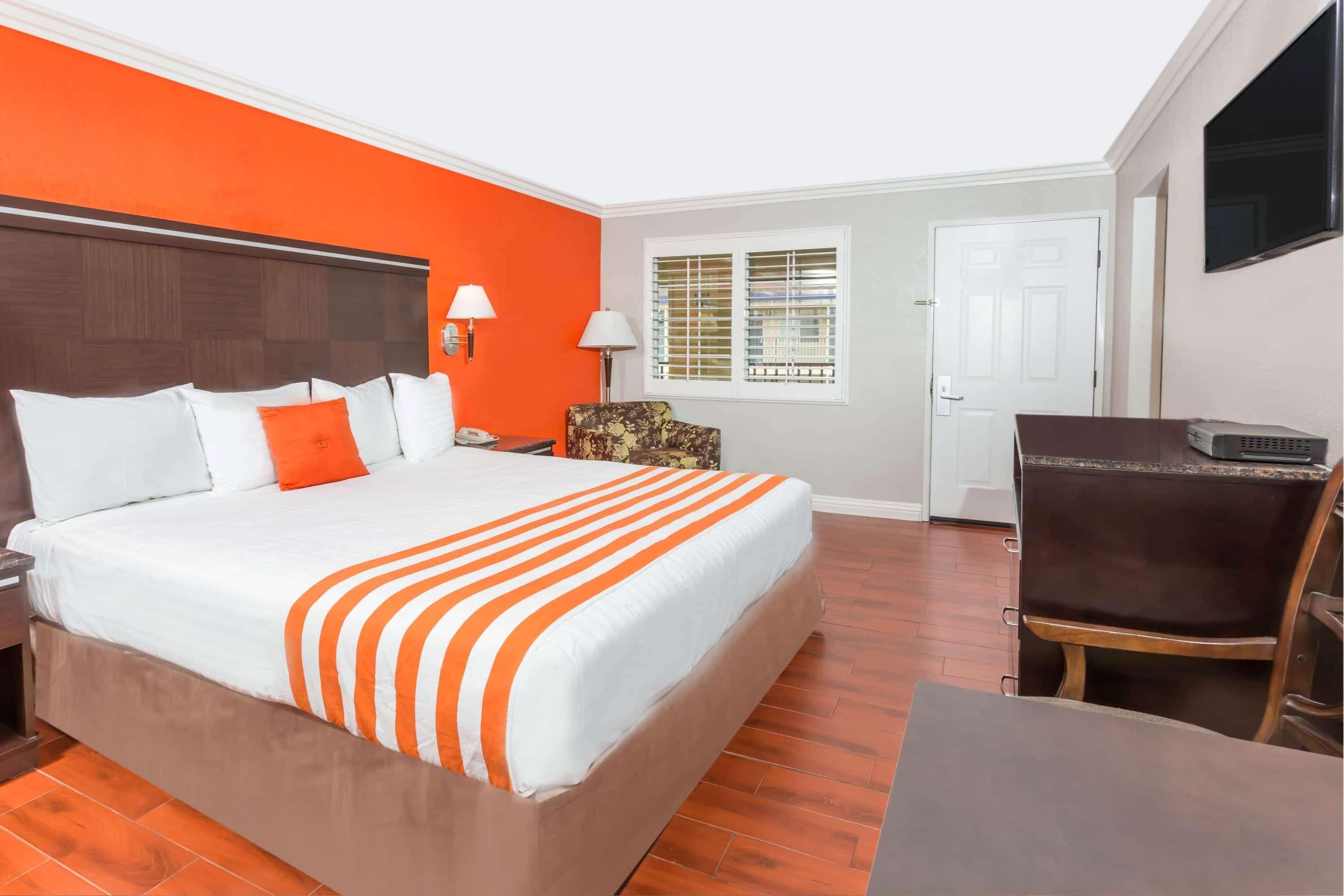 Casa Blanca Hotel & Suites Orange Sr-55 Freeway, Near Honda Center, Chapman University, Disneyland 외부 사진