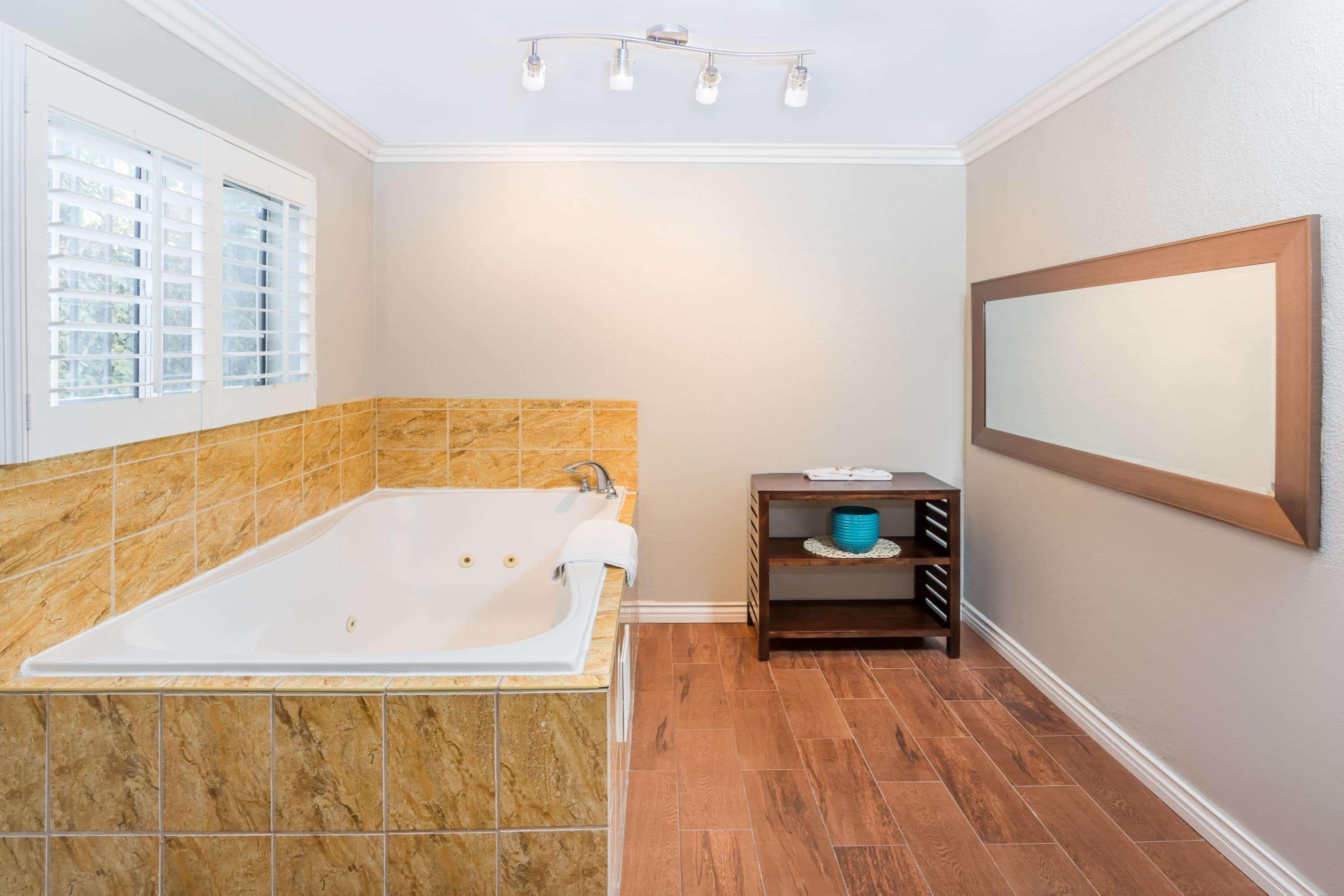 Casa Blanca Hotel & Suites Orange Sr-55 Freeway, Near Honda Center, Chapman University, Disneyland 외부 사진
