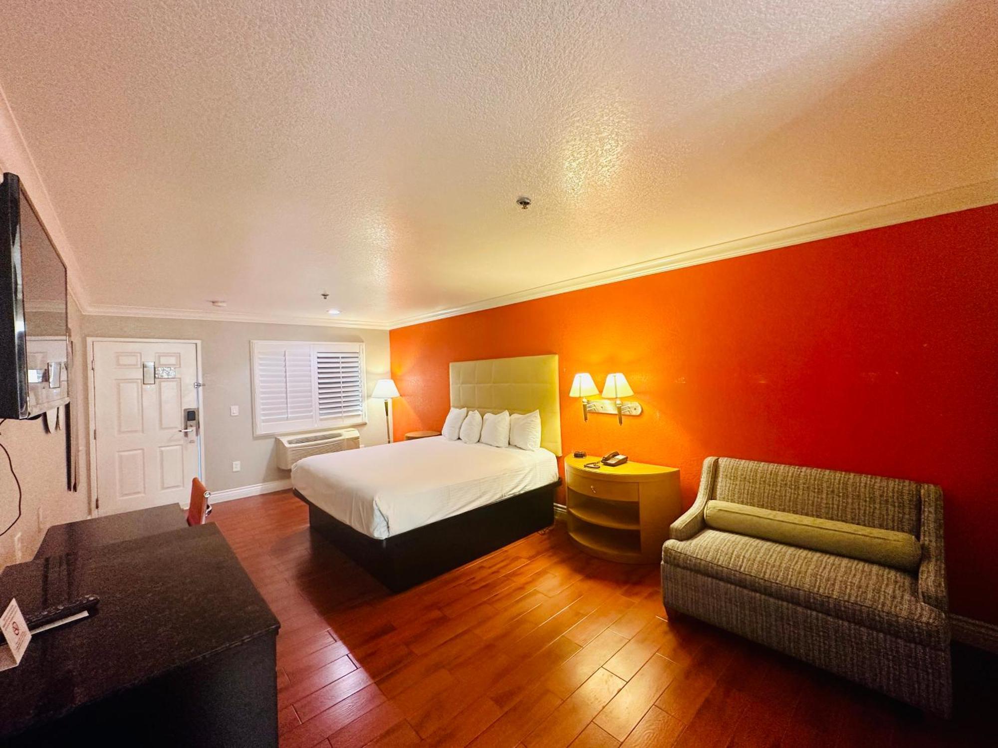Casa Blanca Hotel & Suites Orange Sr-55 Freeway, Near Honda Center, Chapman University, Disneyland 외부 사진
