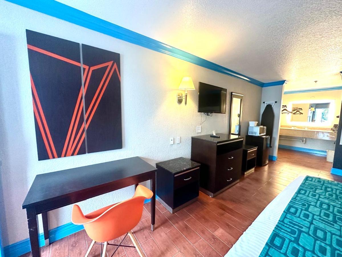Casa Blanca Hotel & Suites Orange Sr-55 Freeway, Near Honda Center, Chapman University, Disneyland 외부 사진