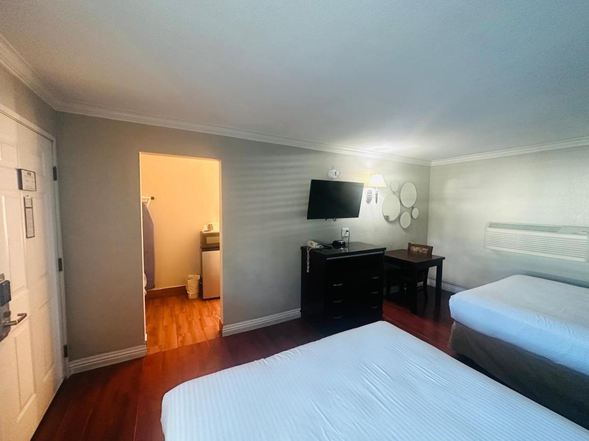 Casa Blanca Hotel & Suites Orange Sr-55 Freeway, Near Honda Center, Chapman University, Disneyland 외부 사진