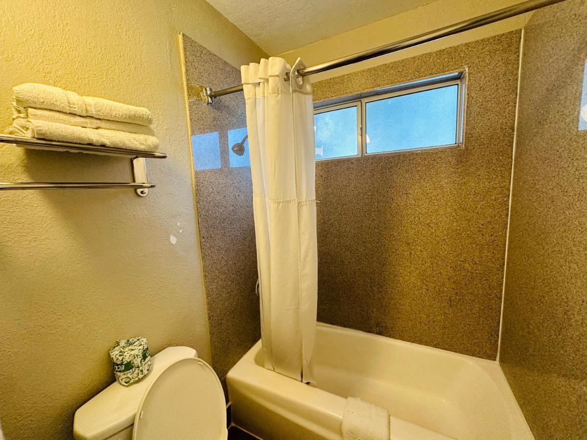 Casa Blanca Hotel & Suites Orange Sr-55 Freeway, Near Honda Center, Chapman University, Disneyland 외부 사진
