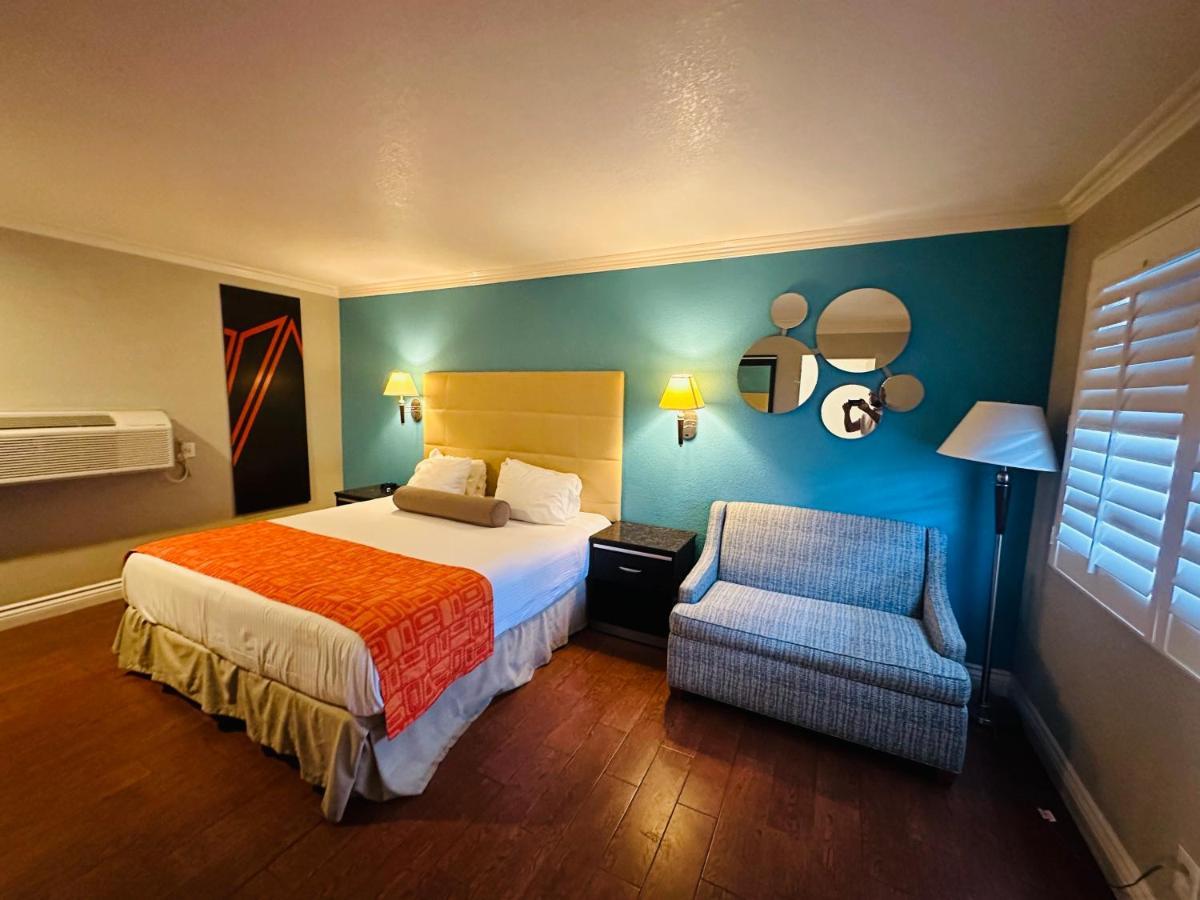 Casa Blanca Hotel & Suites Orange Sr-55 Freeway, Near Honda Center, Chapman University, Disneyland 외부 사진