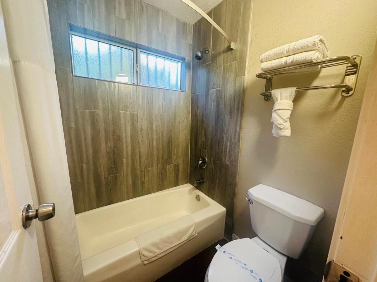 Casa Blanca Hotel & Suites Orange Sr-55 Freeway, Near Honda Center, Chapman University, Disneyland 외부 사진