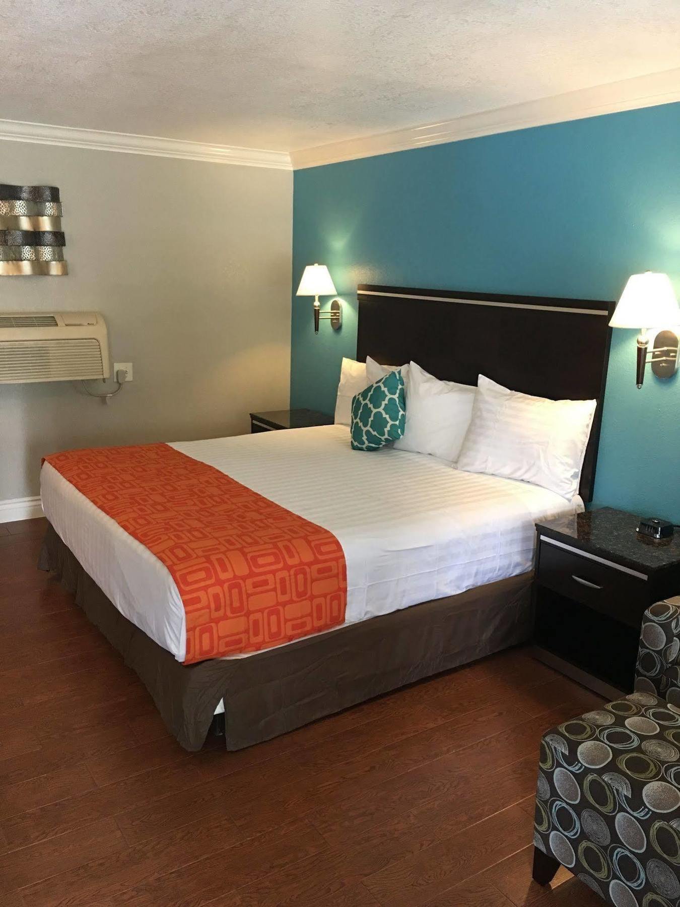 Casa Blanca Hotel & Suites Orange Sr-55 Freeway, Near Honda Center, Chapman University, Disneyland 외부 사진